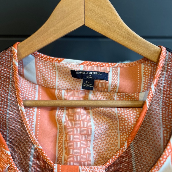 Banana Republic Camisole Cream and Orange - Picture 2 of 4